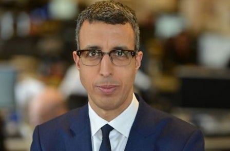 Kamal Ahmed moves from business to economics editor of BBC, replacing Robert Peston